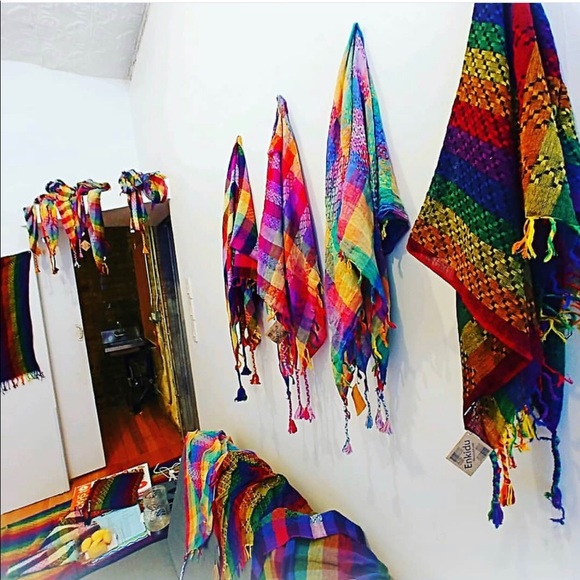 Scarf - Picture 1 of 6